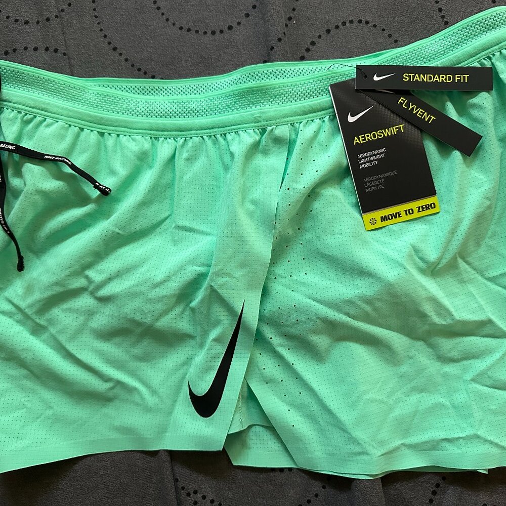NIKE AEROSWIFT RUNNING SHORTS AND BRIEF BUILT IN SIZE XL OR L MEN NWT $80.00